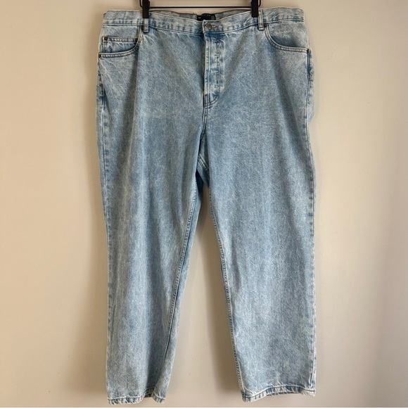 ASOS Design Curve Acid Wash High Rise Straight Leg Boyfriend Fit Jeans Size 18 - Picture 1 of 6